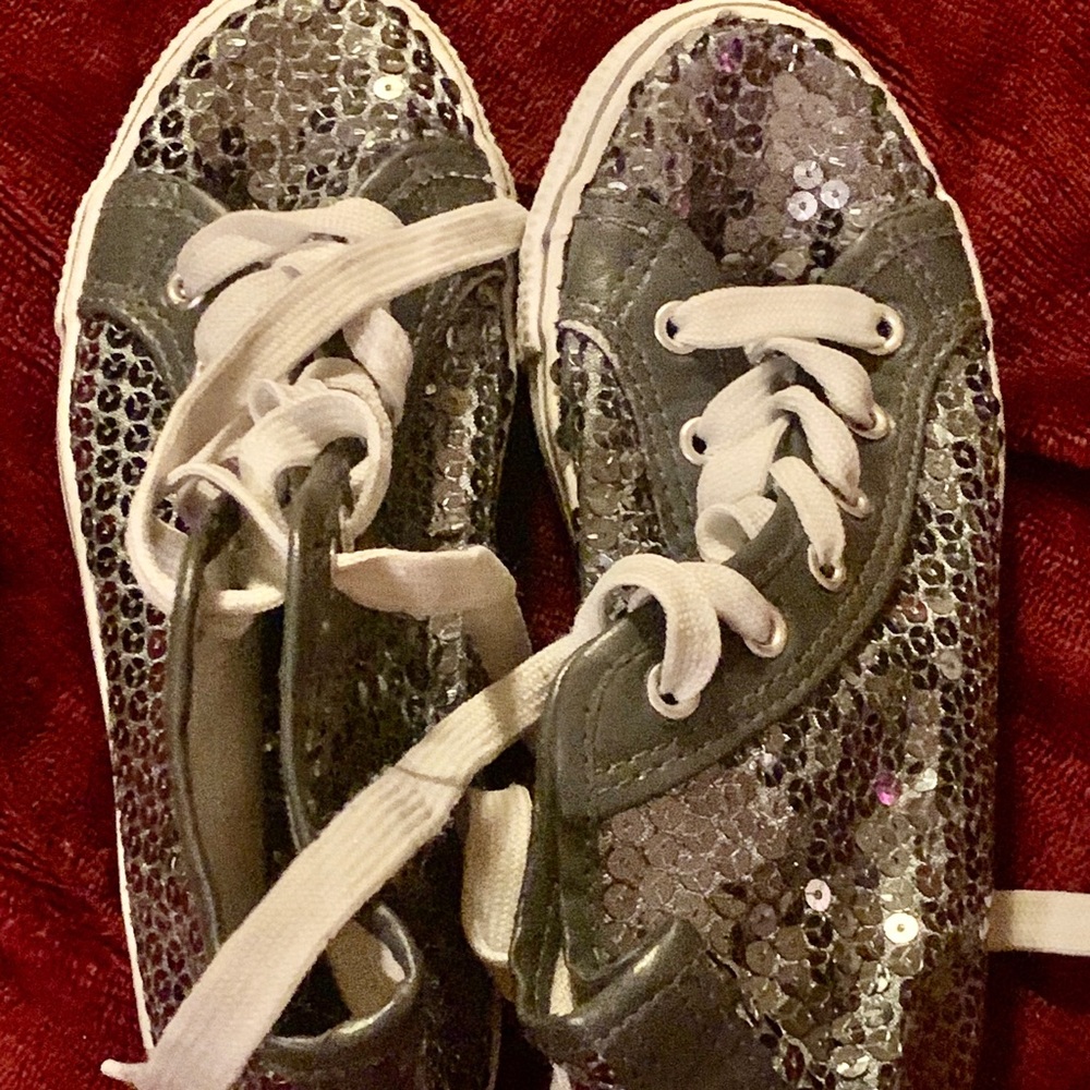 Kids high top sneakers